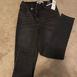 Brand new Abercrombie & Fitch jeans
